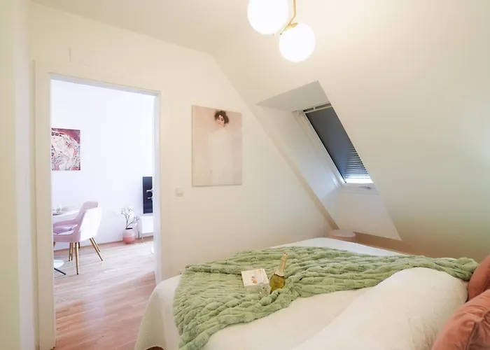 "carl's Design Residences" - Your Family-friendly, Urban & Stylish Oasis In L Free Parking & Great Access Viena