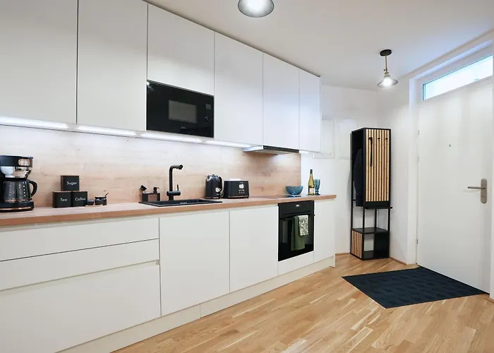 "carl's Design Residences" - Your Family-friendly, Urban & Stylish Oasis In L Free Parking & Great Access Διαμέρισμα