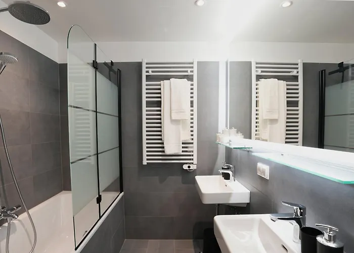 "carl's Design Residences" - Your Family-friendly, Urban & Stylish Oasis In L Free Parking & Great Access Διαμέρισμα *