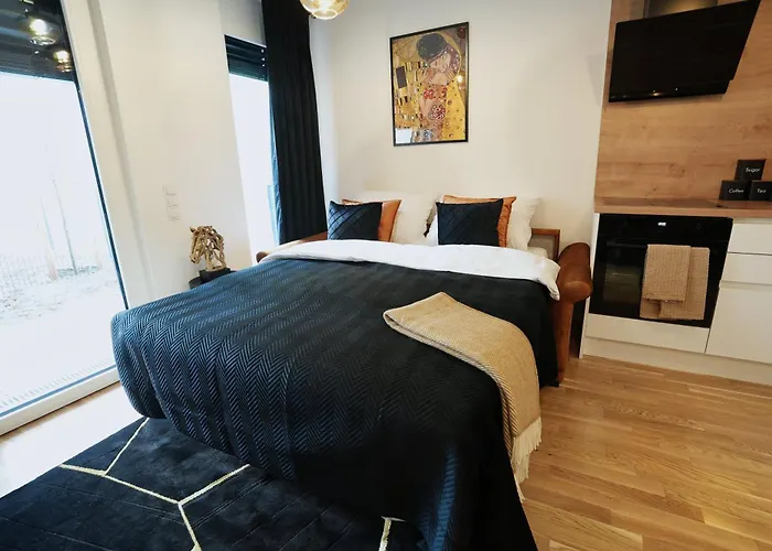 Apartamento "carl's Design Residences" - Your Family-friendly, Urban & Stylish Oasis In L Free Parking & Great Access *