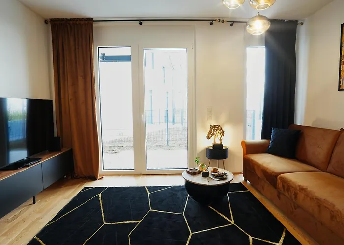 "carl's Design Residences" - Your Family-friendly, Urban & Stylish Oasis In L Free Parking & Great Access *